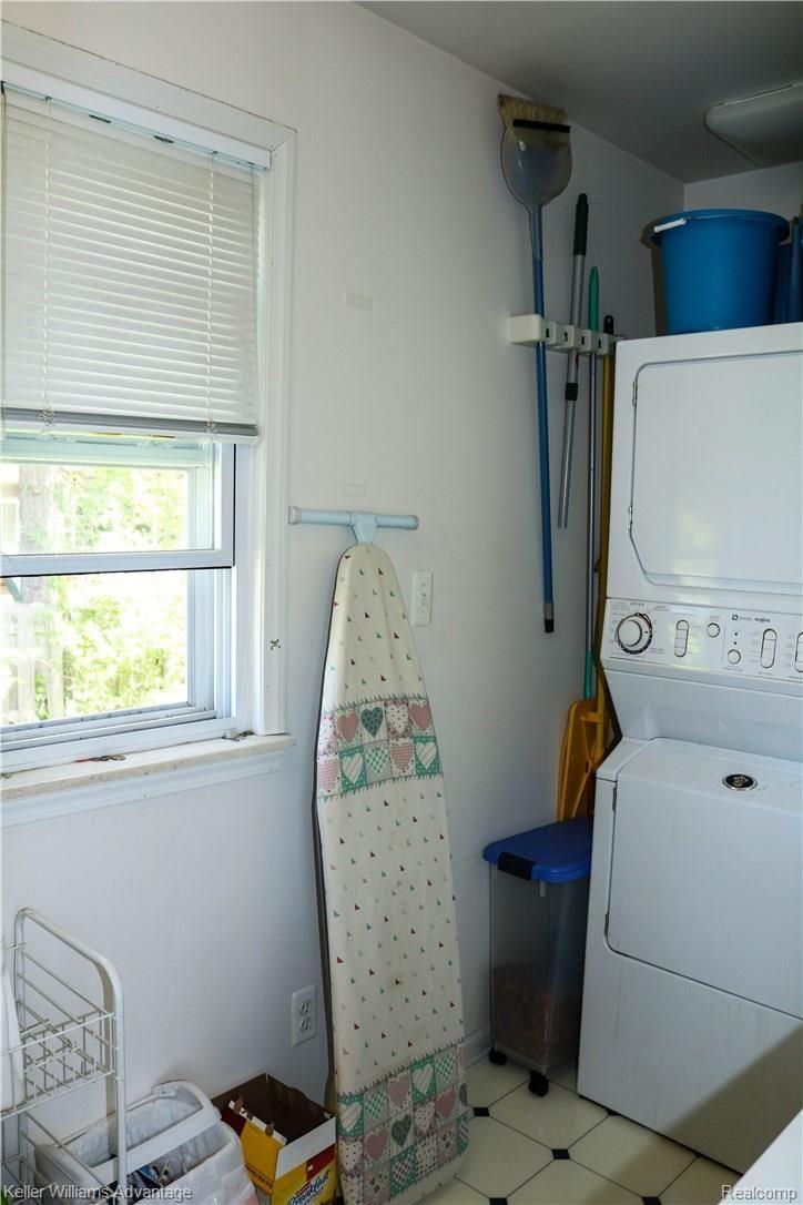 20105 Farmington Road Livonia, MI 48152 - Photo 24 of 61 F22.jpg