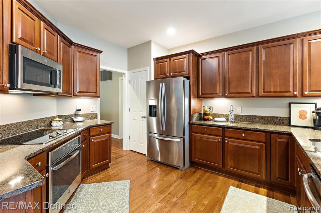 3687 Tremonte Circle Rochester, MI 48306 - Photo 18 of 41