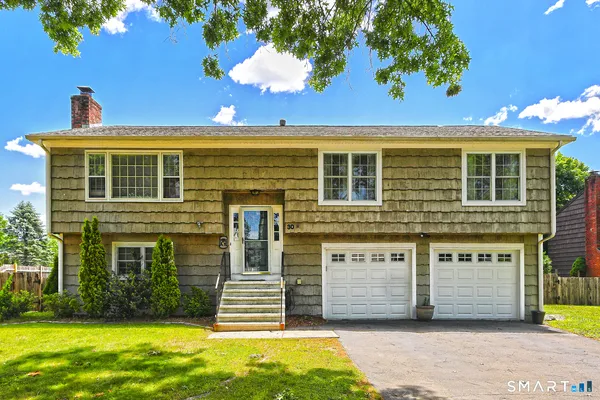 $549,900 | 30 Squire Court, Milford, CT 06460