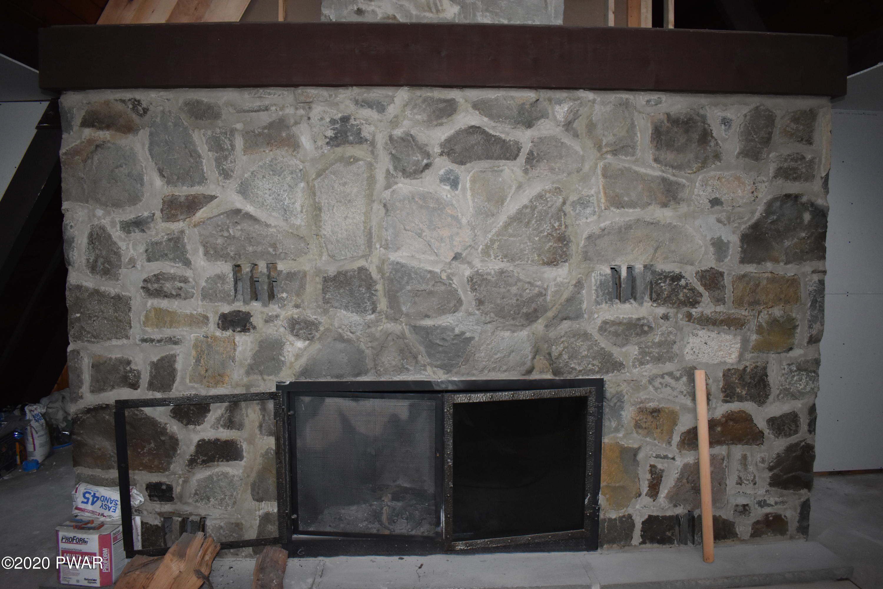 102 Ridge Road Hawley, PA 18428 - Photo 16 of 44