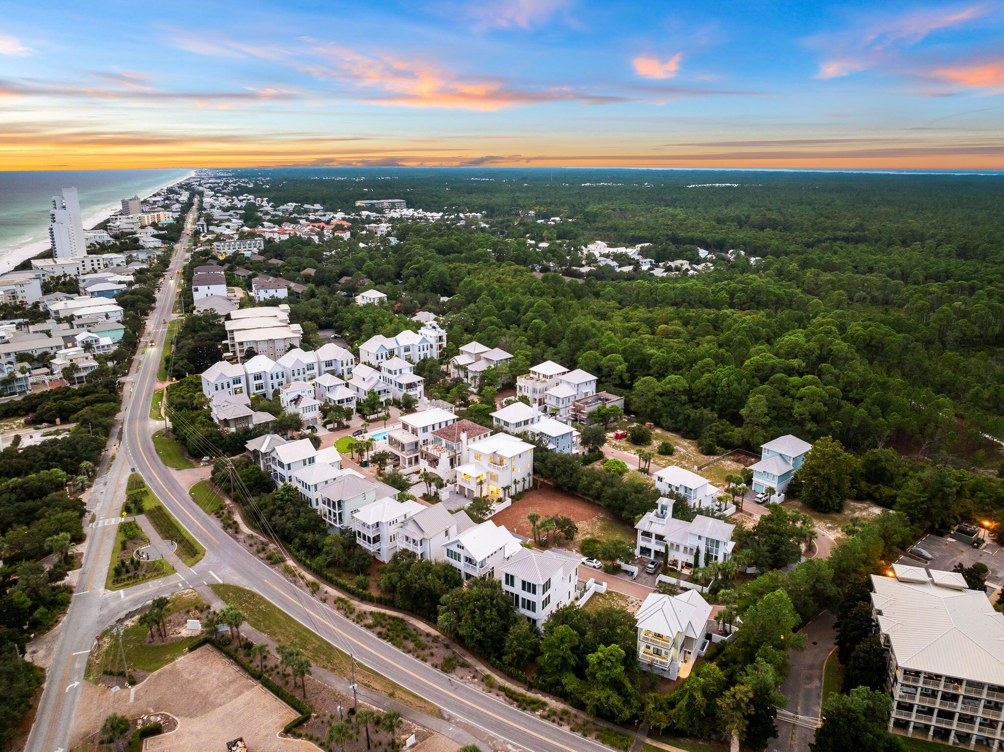 15 Sand Oaks Circle Santa Rosa Beach, FL 32459 - Photo 4 of 18 a view of a city