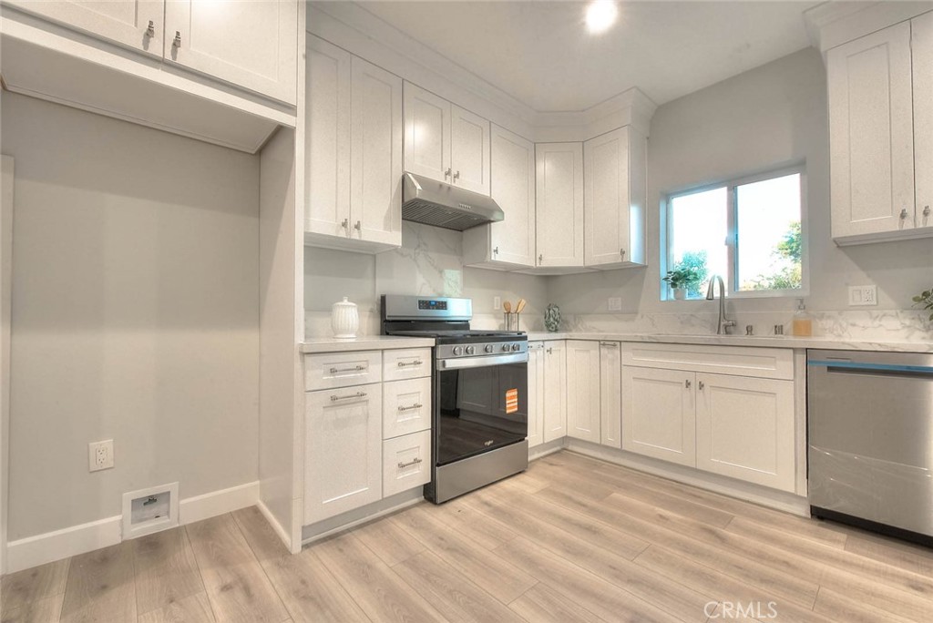 752 Rio Del Sol Avenue Montebello, CA 90640 - Photo 16 of 28 ADU Kitchen