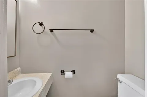 $164,900 | 10 McKinley Square, Coraopolis, PA 15108