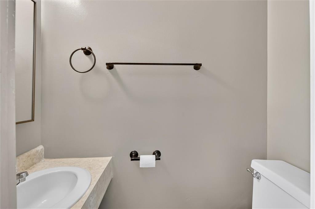 10 McKinley Square Coraopolis, PA 15108 - Photo 14 of 31