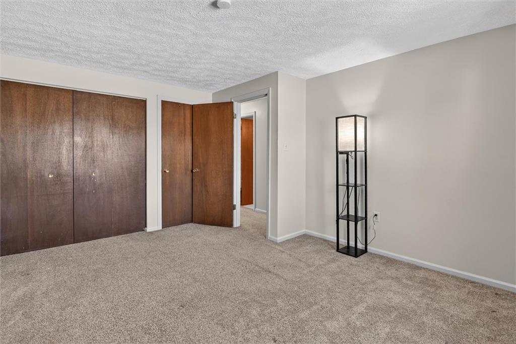 10 McKinley Square Coraopolis, PA 15108 - Photo 16 of 31