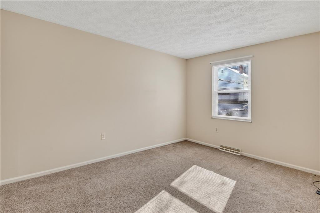 10 McKinley Square Coraopolis, PA 15108 - Photo 20 of 31