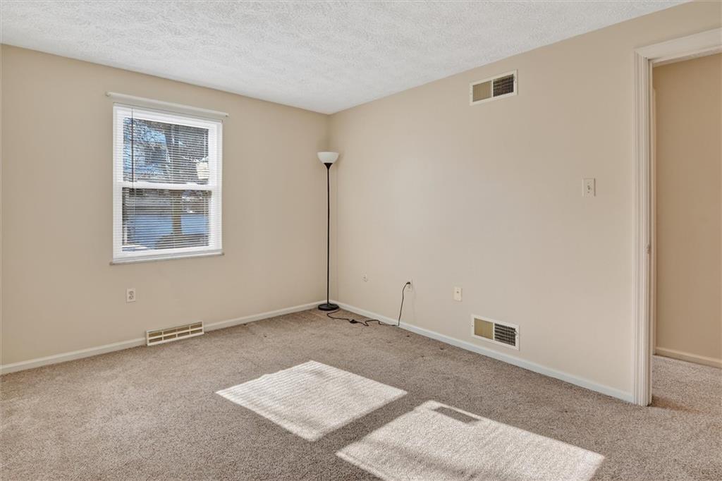 10 McKinley Square Coraopolis, PA 15108 - Photo 21 of 31