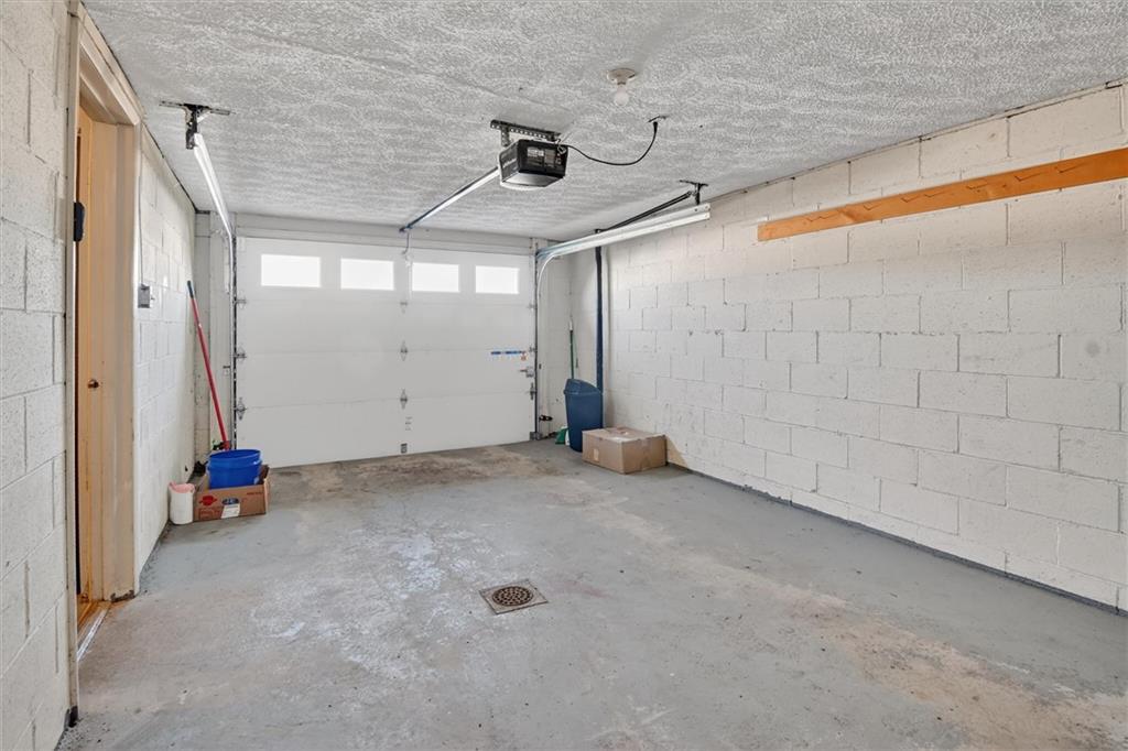 10 McKinley Square Coraopolis, PA 15108 - Photo 27 of 31