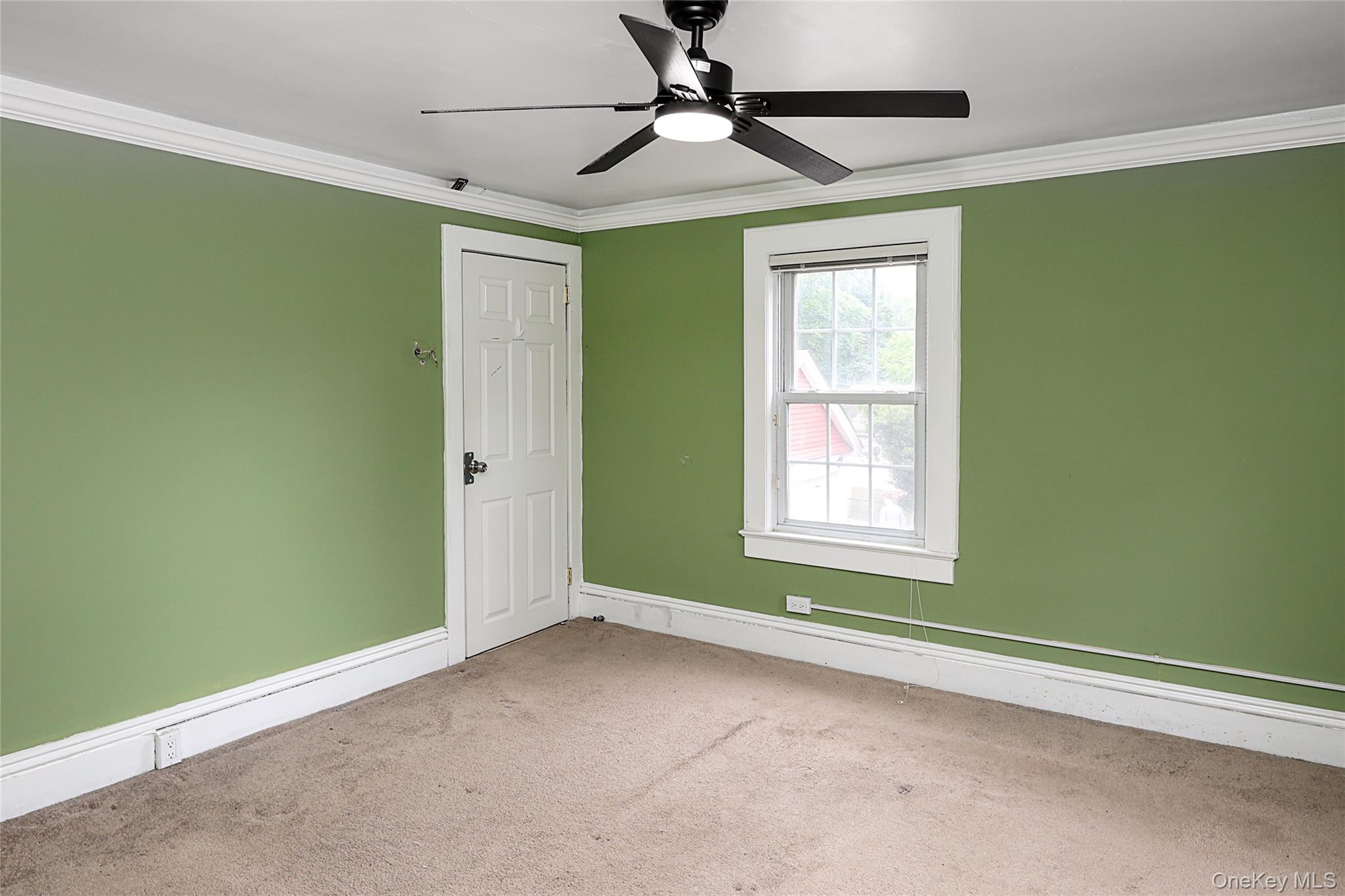 49 Red Ground Road Roslyn Heights, NY 11577 - Photo 23 of 36