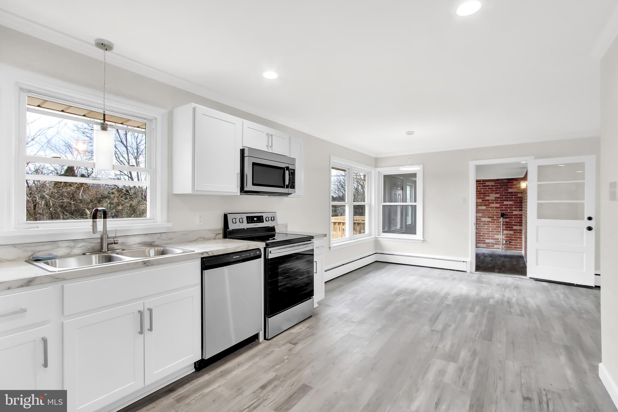 1680 Niles Road York, PA 17403 - Photo 8 of 28 Gallery Image 8