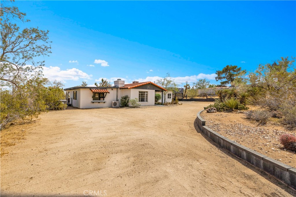 6685 Sunnyhill Road Joshua Tree, CA 92252 - Photo 2 of 50