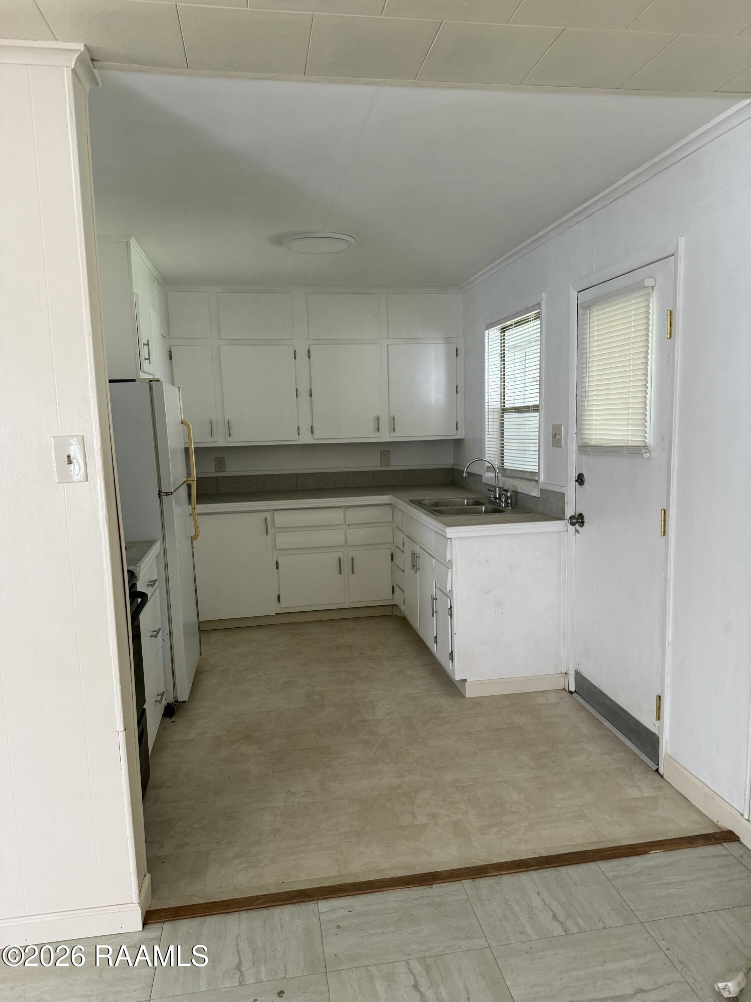 111 Racine Drive Lafayette, LA 70501 - Photo 3 of 12 IMG_5513