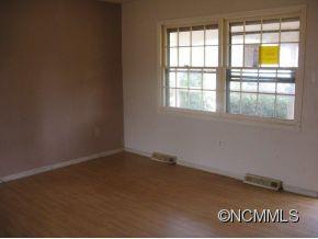 26 Fieldcrest Road Arden, NC 28704 - Photo 4 of 11 Gallery Image 4