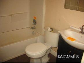 26 Fieldcrest Road Arden, NC 28704 - Photo 5 of 11 Gallery Image 5