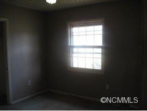 26 Fieldcrest Road Arden, NC 28704 - Photo 6 of 11 Gallery Image 6