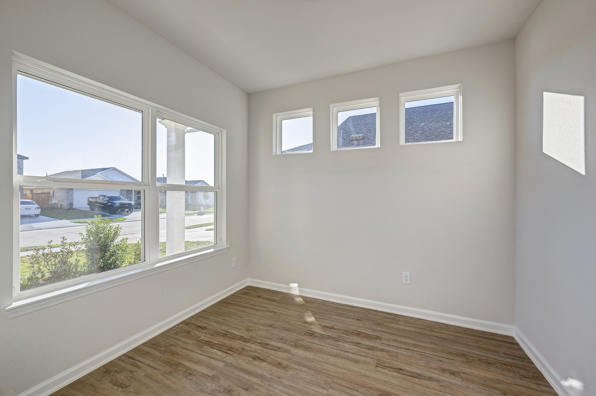 33010 School Hl Road Fulshear, TX 77441 - Photo 3 of 23 Piedmont- Foyer. Sample image for illustration; upgrades, options, and colors may vary.