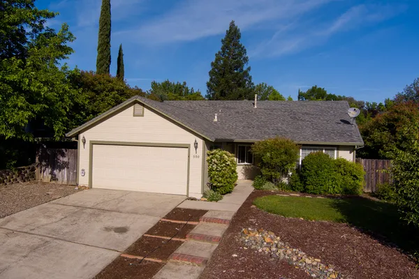 $439,000 | 550 Vansicklen Way, Redding, CA 96003