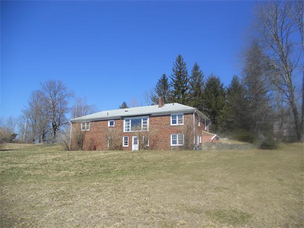 50 Upper Gore Road Webster, MA 01570 - Photo 6 of 30 Gallery Image 6