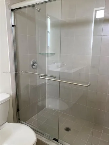 $2,940 | 11085 West 32nd Lane, Hialeah, FL 33018