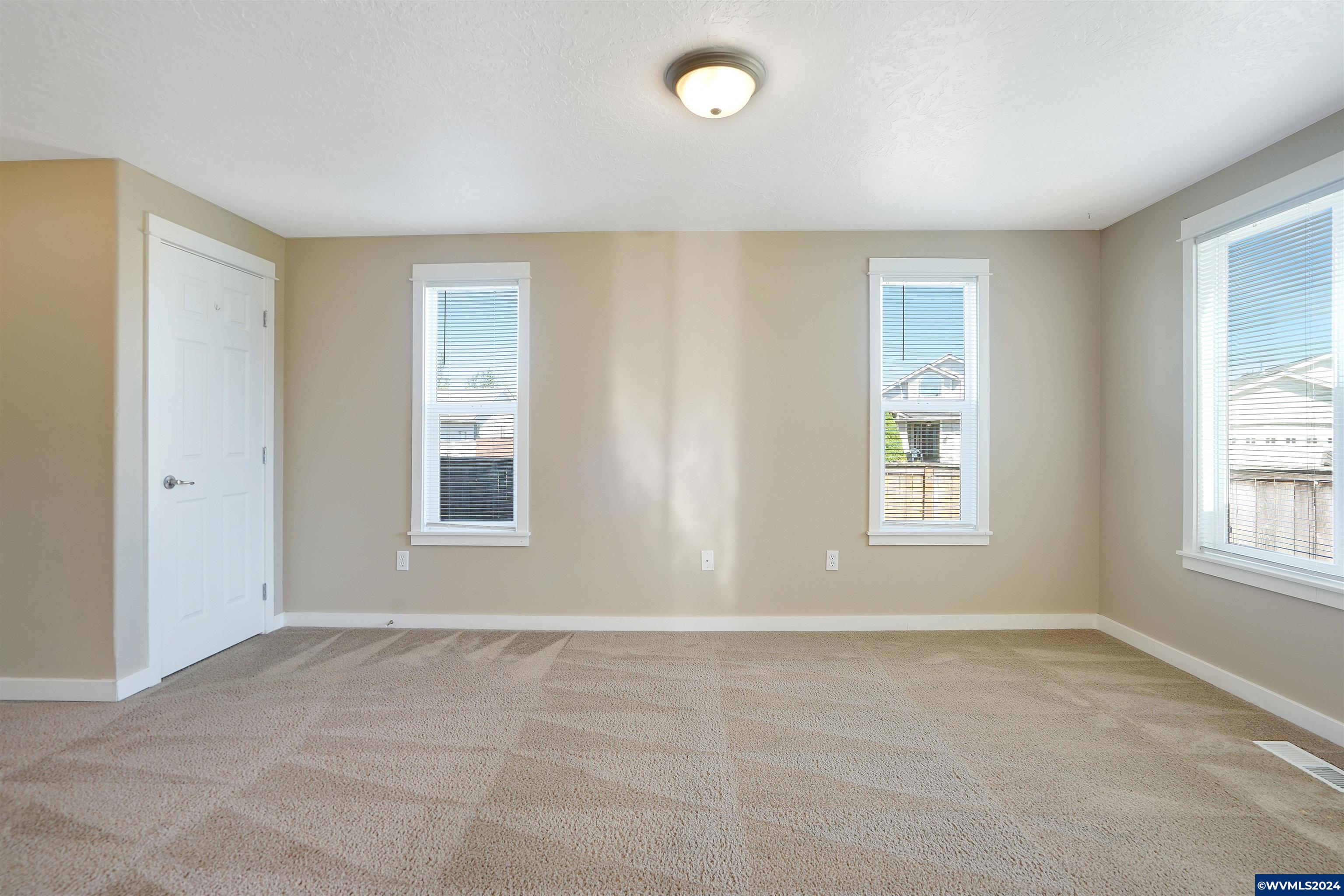 4096 Spring Avenue Northeast Albany, OR 97322 - Photo 9 of 39