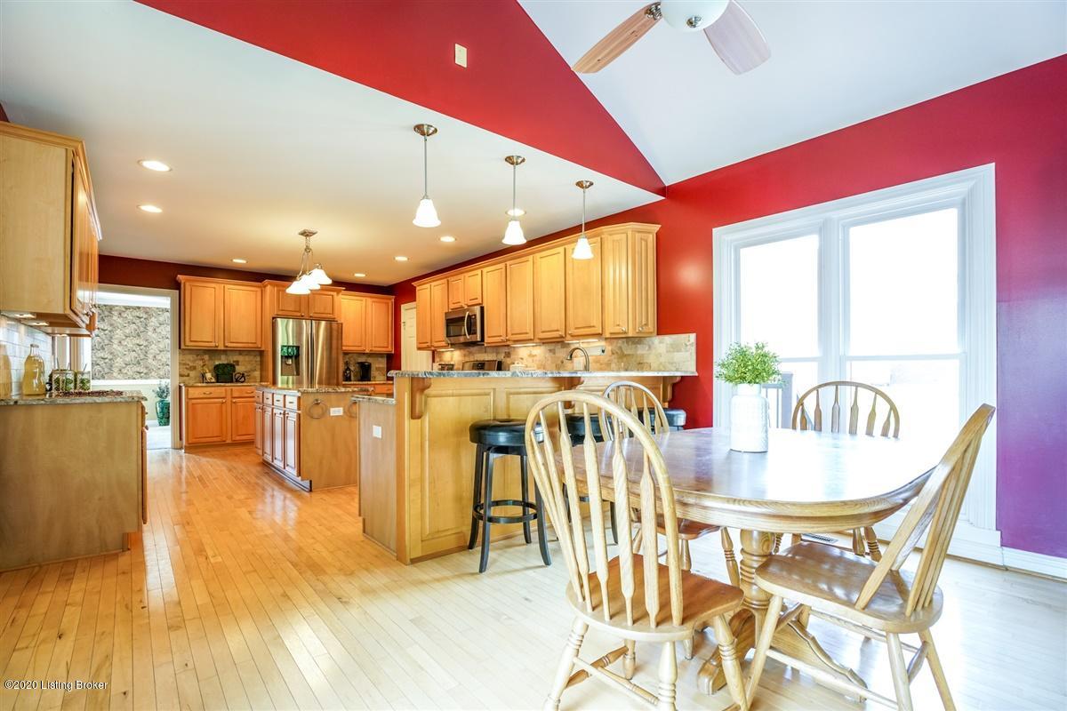 7509 Turner Ridge Road Crestwood, KY 40014 - Photo 17 of 59 Beautiful Updated Kitchen with Island and Breakfast Bar