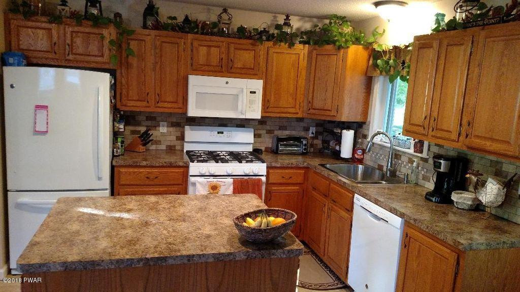 109 Lester Road Equinunk, PA 18417 - Photo 9 of 26 KITCHEN 1