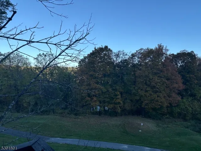 $2,200 | 2 Falkenstein Drive, Unit 6, Vernon, NJ 07462