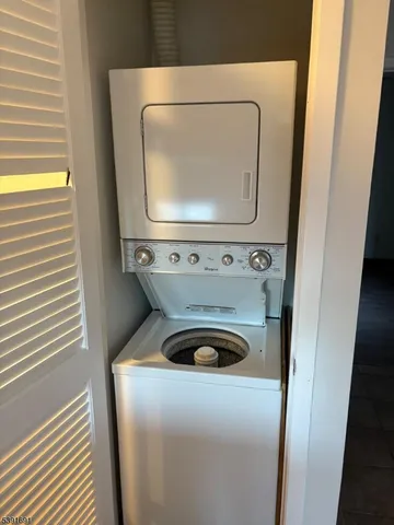 $2,200 | 2 Falkenstein Drive, Unit 6, Vernon, NJ 07462