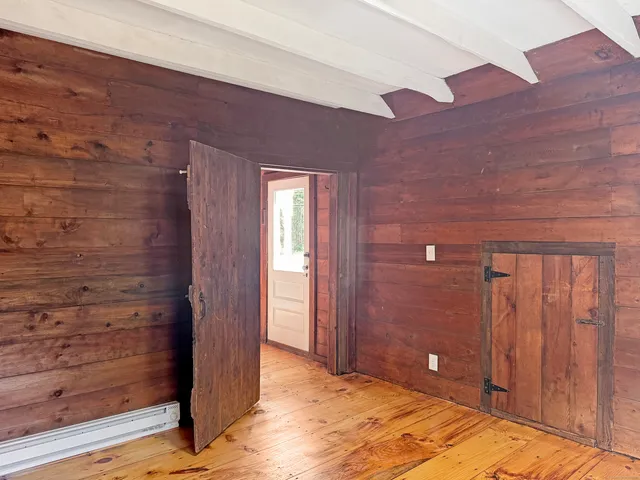 a view of livingroom with window