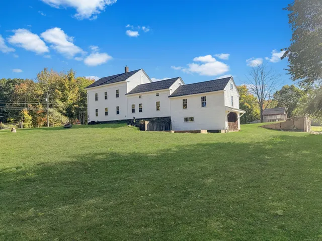 a picture of floor plan