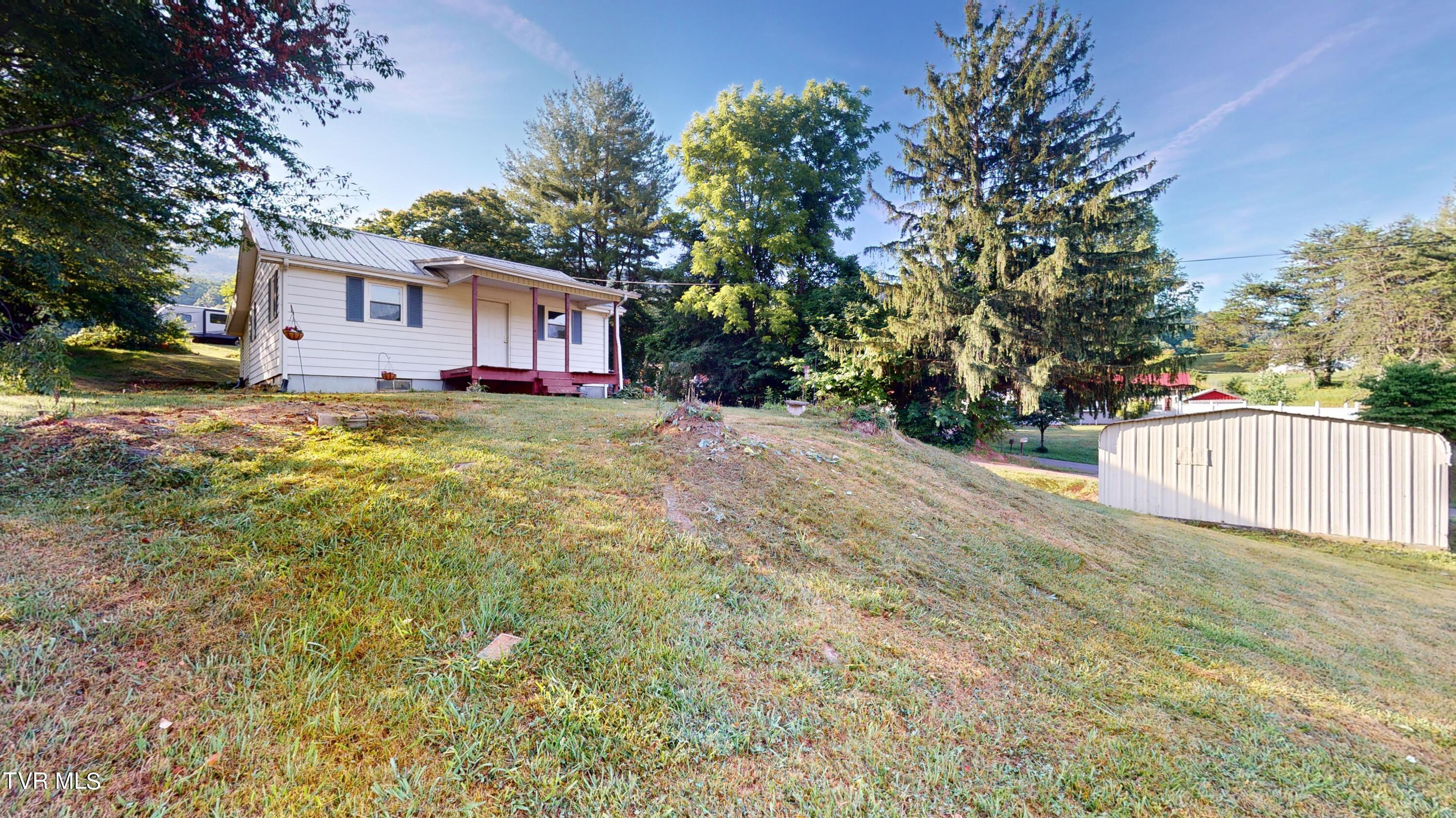 103 Ug Buckles Road Elizabethton, TN 37643 - Photo 1 of 28 103-UG-Buckles-Rd-06202024_154523