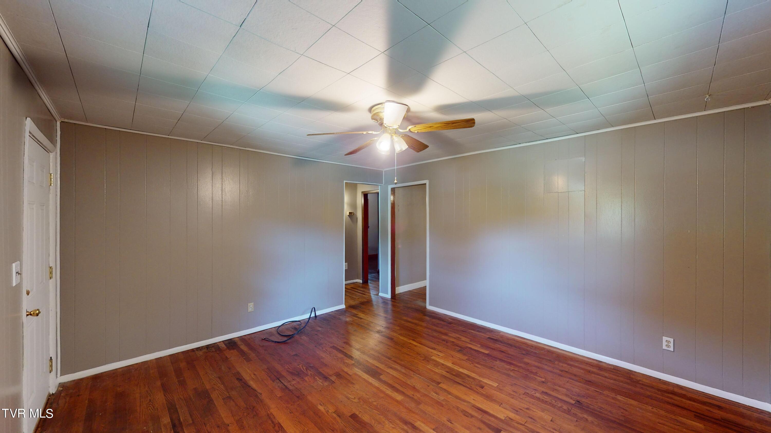 103 Ug Buckles Road Elizabethton, TN 37643 - Photo 16 of 28 Bedroom or Family Room