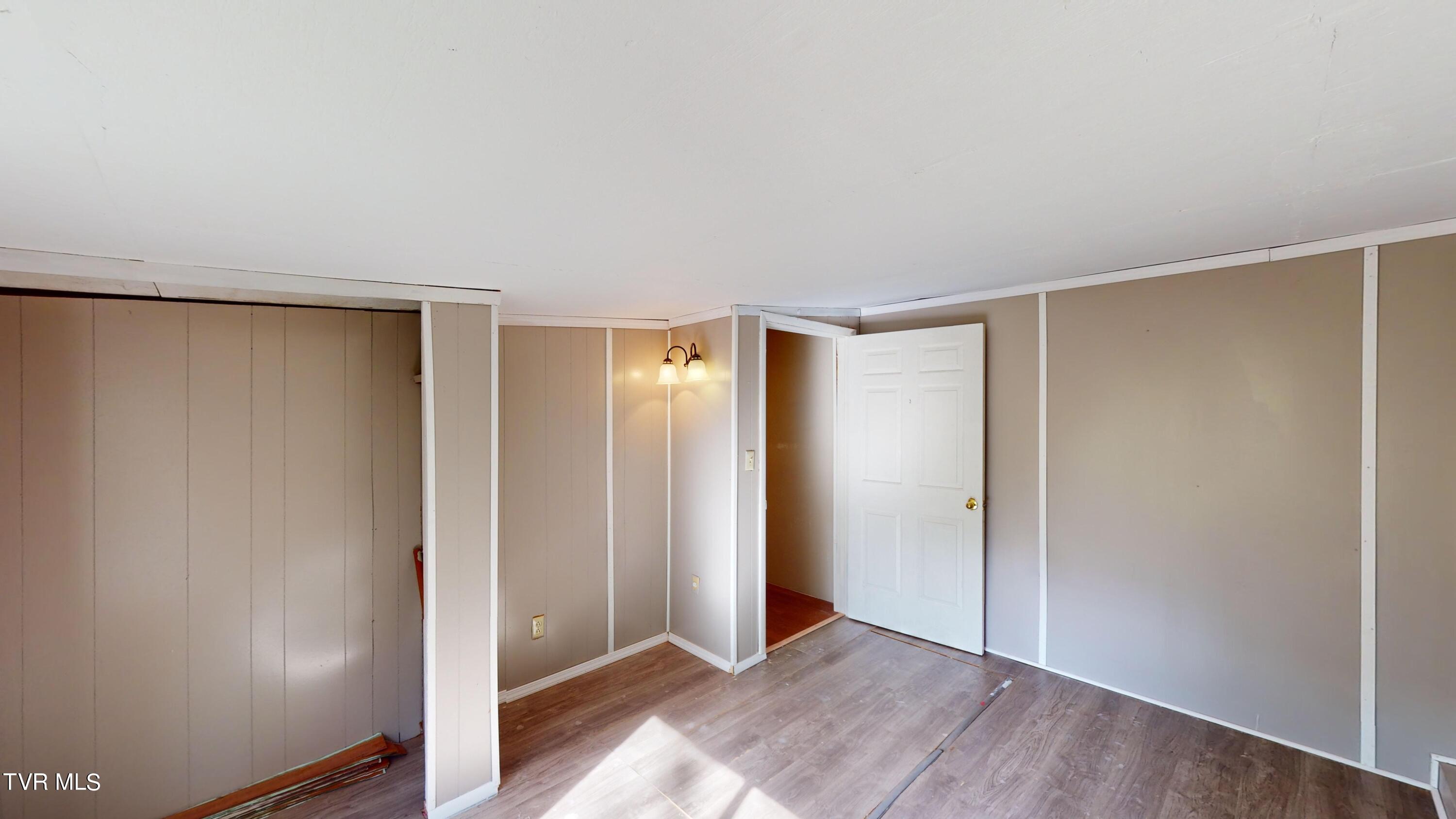 103 Ug Buckles Road Elizabethton, TN 37643 - Photo 23 of 28 Bedroom
