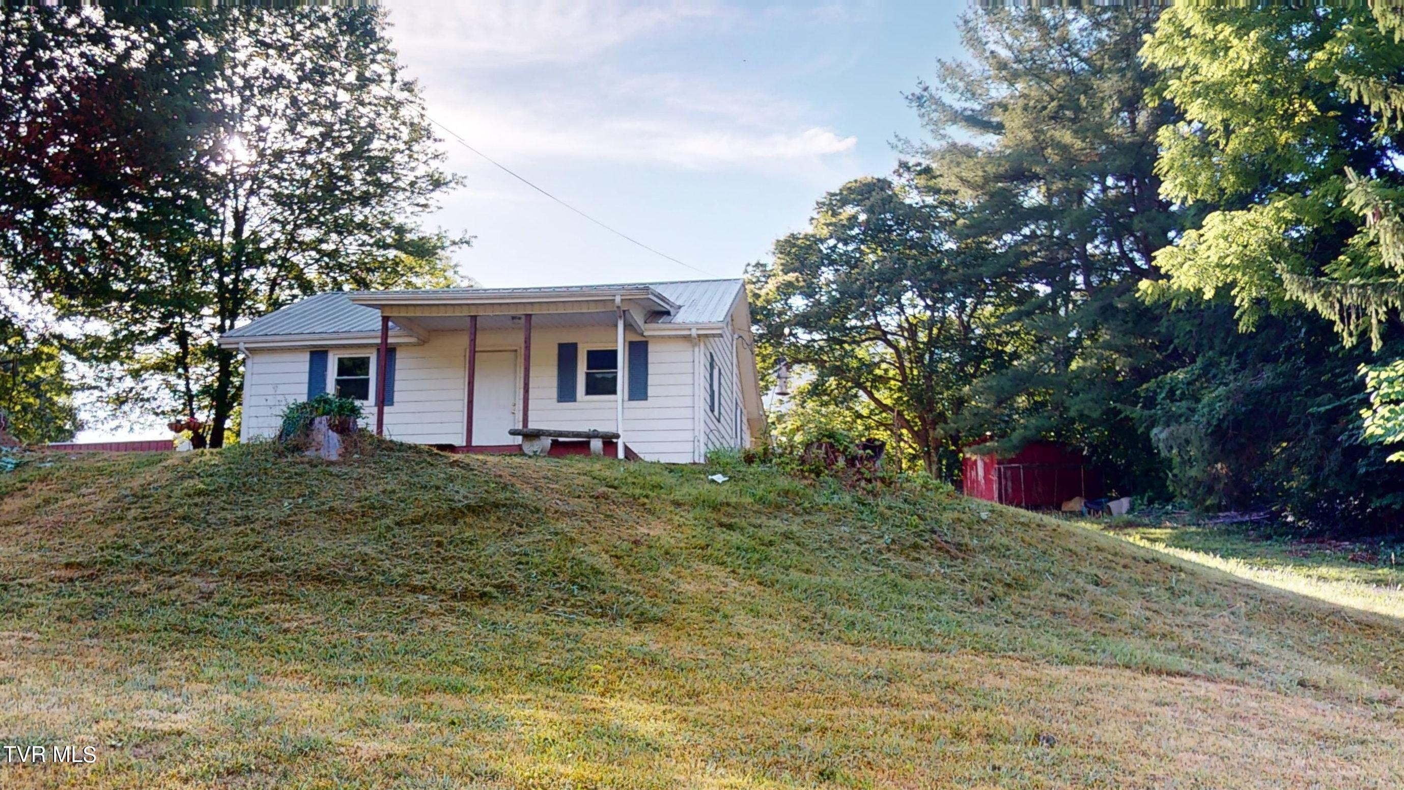 103 Ug Buckles Road Elizabethton, TN 37643 - Photo 3 of 28 103-UG-Buckles-Rd-06202024_154610