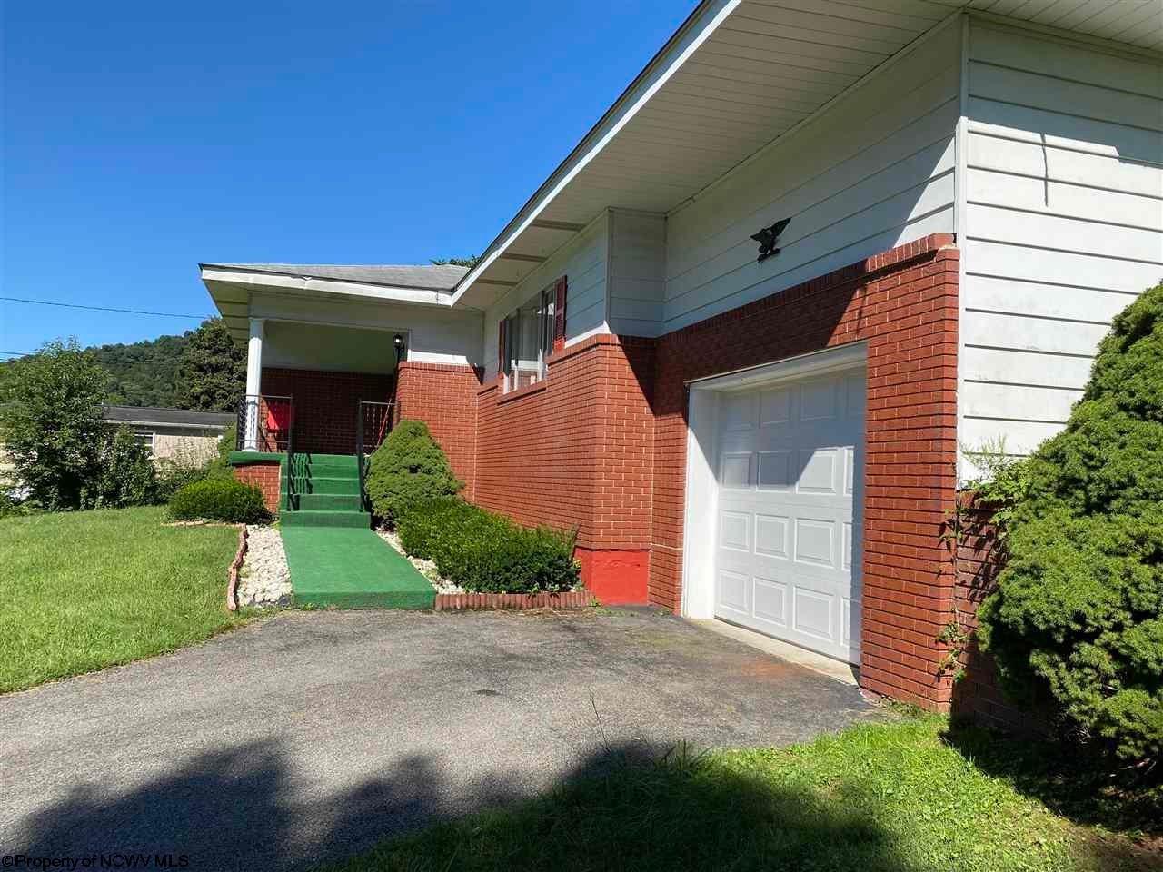 1745 Tyrone Road Morgantown, WV 26508 - Photo 2 of 29 Gallery Image 2