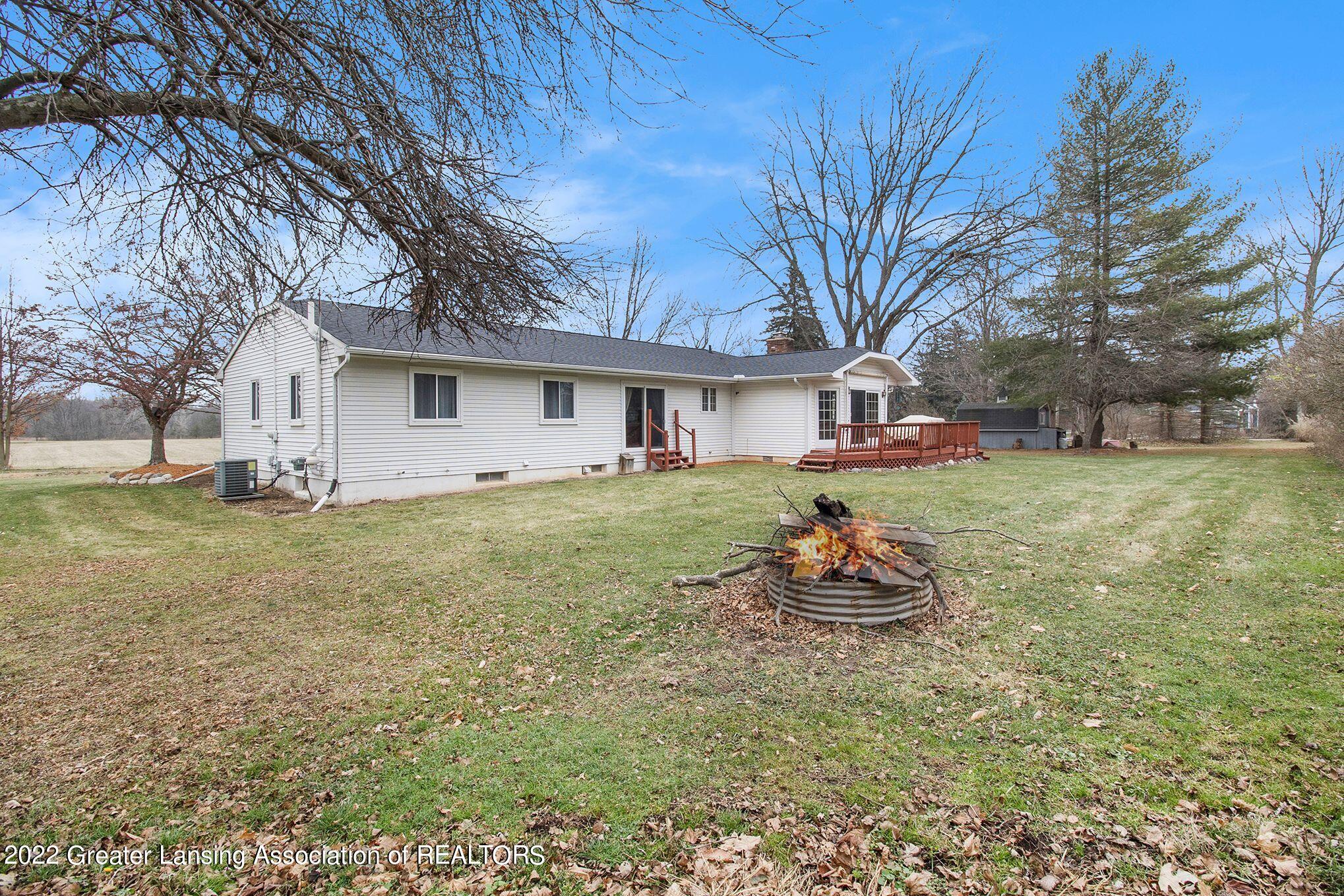 11976 Ransom Highway Dimondale, MI 48821 - Photo 32 of 33 Rear yard