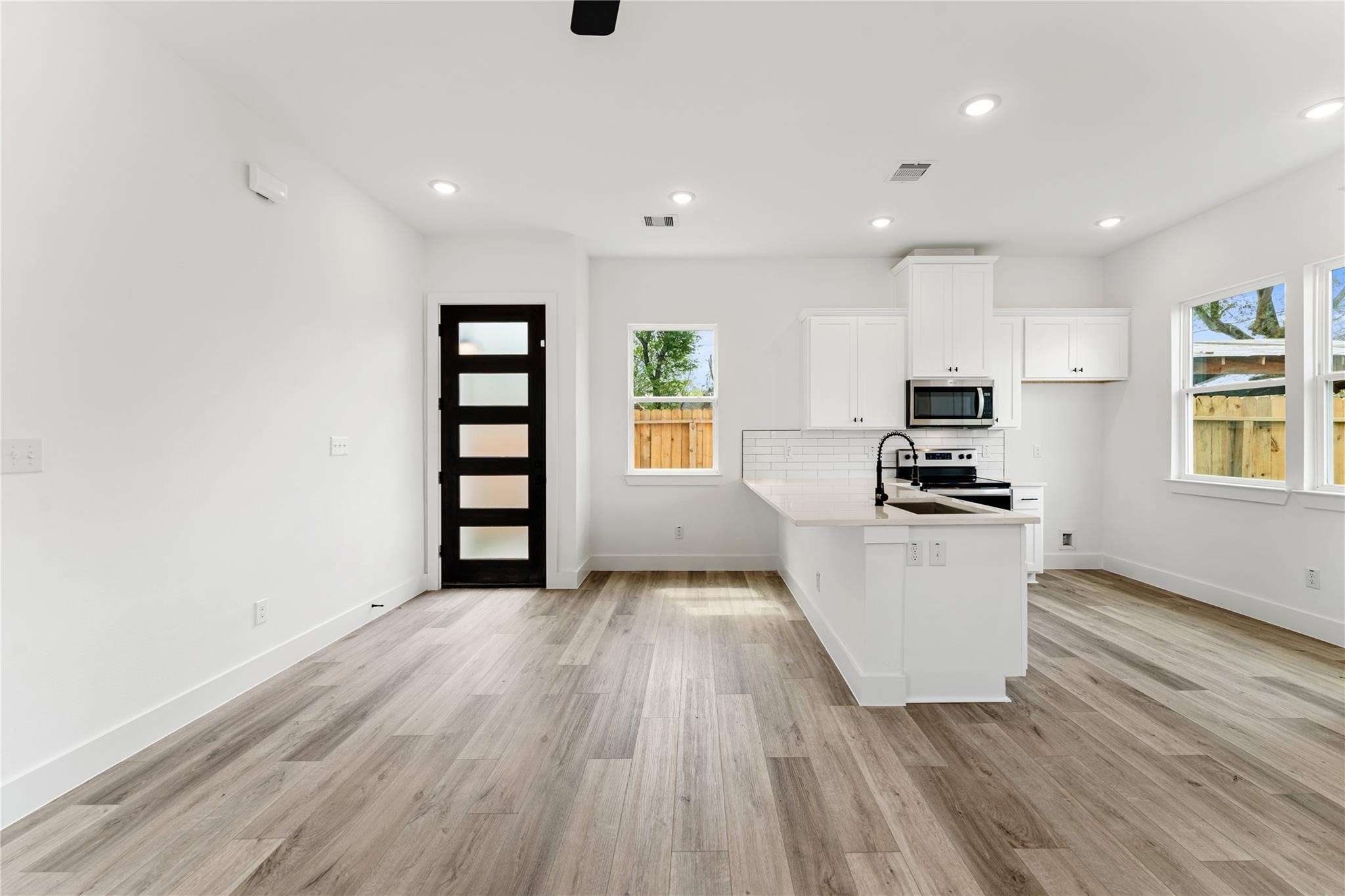 8506 Wileyvale Road, Unit A Houston, TX 77016 - Photo 8 of 25 Side entry with custom door