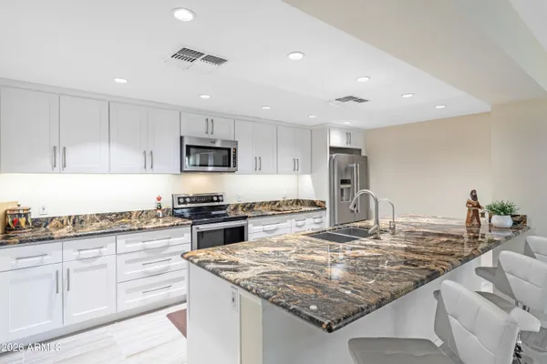 $925,000 | 2511 East Oregon Avenue, Phoenix, AZ 85016
