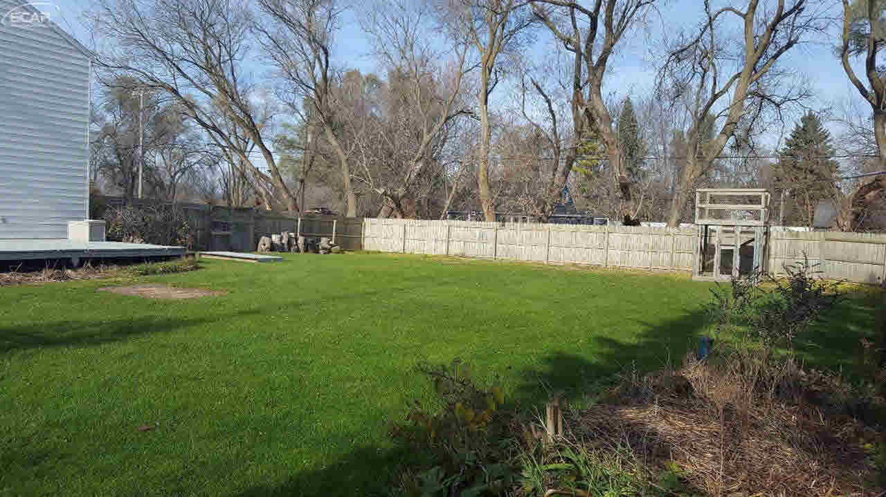5302 Elms Road Flushing, MI 48433 - Photo 44 of 49 21238845-43.JPG