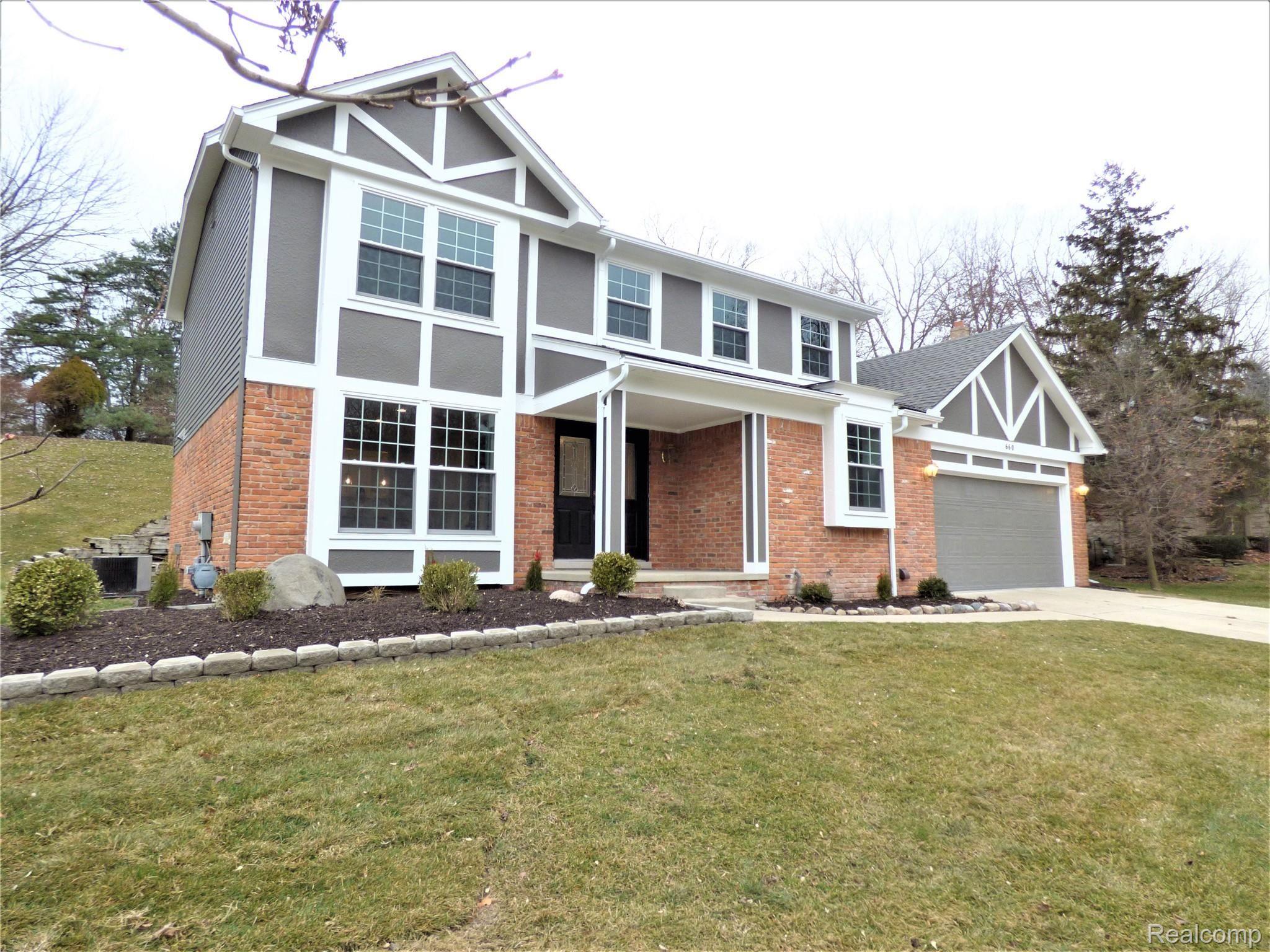 660 Ten Point Drive Rochester, MI 48309 - Photo 1 of 31 P1040604.JPG