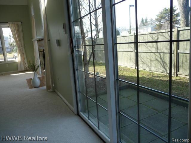 549 South Crooks Road, Unit 19 Clawson, MI 48017 - Photo 11 of 19 doorwall to patio