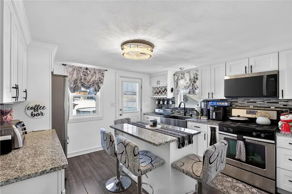 $449,900 | 80 Dewey Avenue, Pawtucket, RI 02861