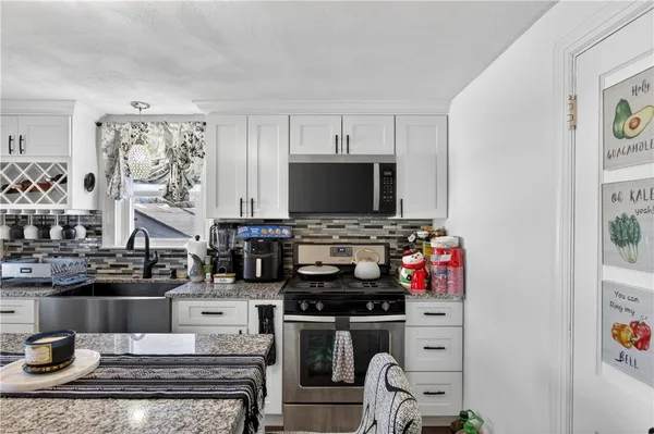 $449,900 | 80 Dewey Avenue, Pawtucket, RI 02861