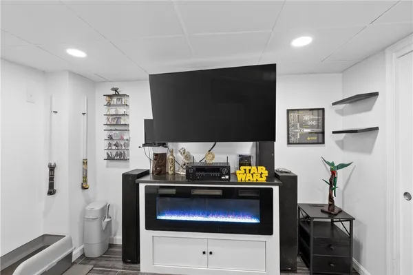 $449,900 | 80 Dewey Avenue, Pawtucket, RI 02861