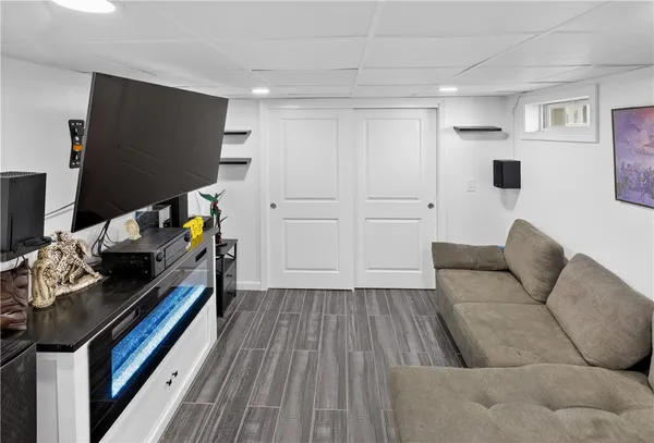 $449,900 | 80 Dewey Avenue, Pawtucket, RI 02861