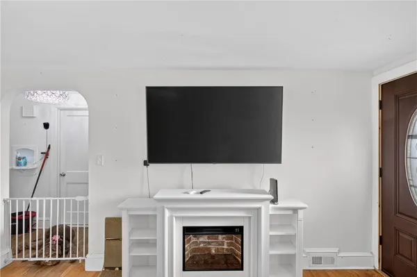 $449,900 | 80 Dewey Avenue, Pawtucket, RI 02861