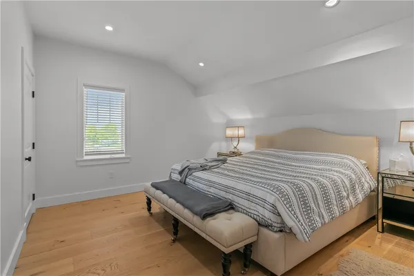 $5,500 | 109 Carroll Avenue, Newport, RI 02840