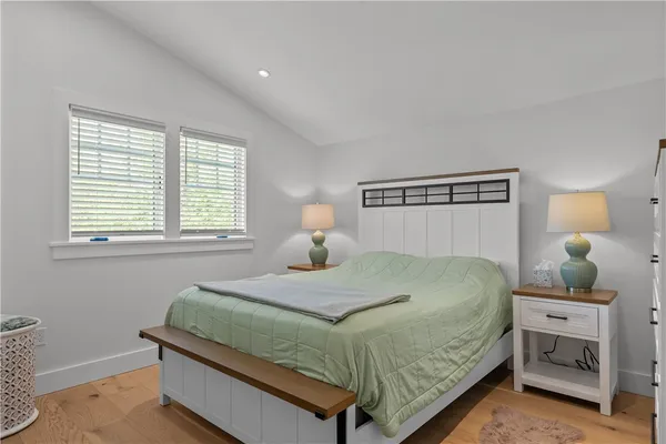 $5,500 | 109 Carroll Avenue, Newport, RI 02840