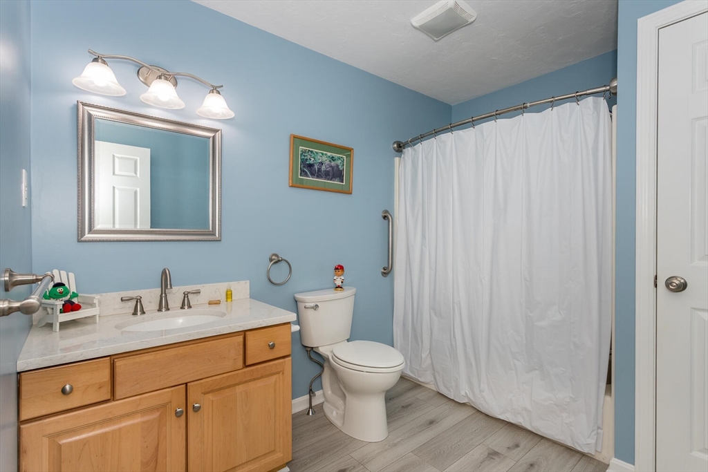 62 Maple Street, Unit J Canton, MA 02021 - Photo 9 of 11