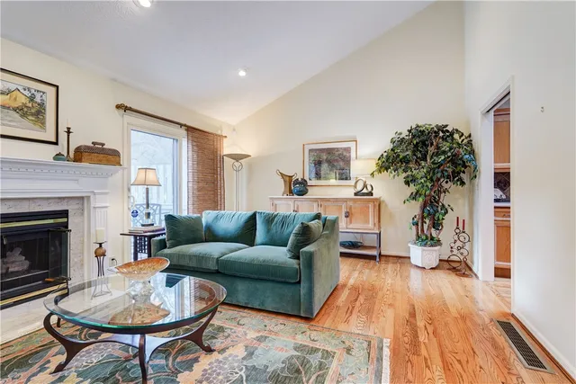 $469,900 | 70 Waterview Circle, Unit 70, Penfield, NY 14625